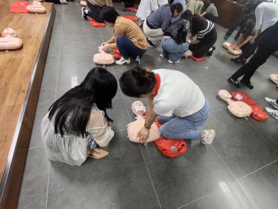 1714447556847467.jpg 1714447545193212.jpg